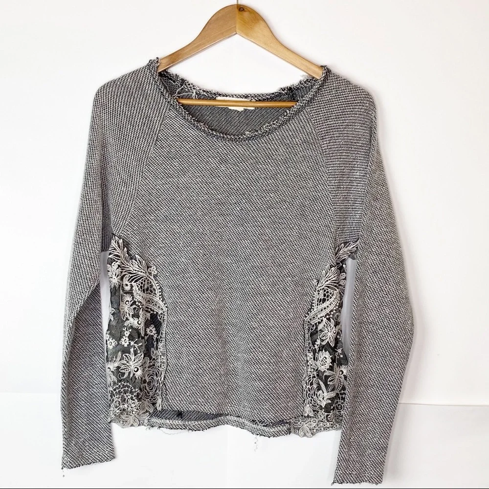 EUC Staring At Stars Distressd Lace Inset Pullover